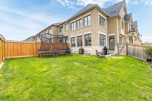 318 Silk Twist Dr, House attached with 4 bedrooms, 4 bathrooms and 2 parking in East Gwillimbury ON | Image 11