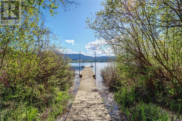 Private Dock within Lakeside complex | Image 59