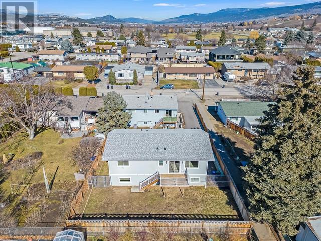 437 Primrose Rd, House detached with 3 bedrooms, 3 bathrooms and 2 parking in Kelowna BC | Image 42