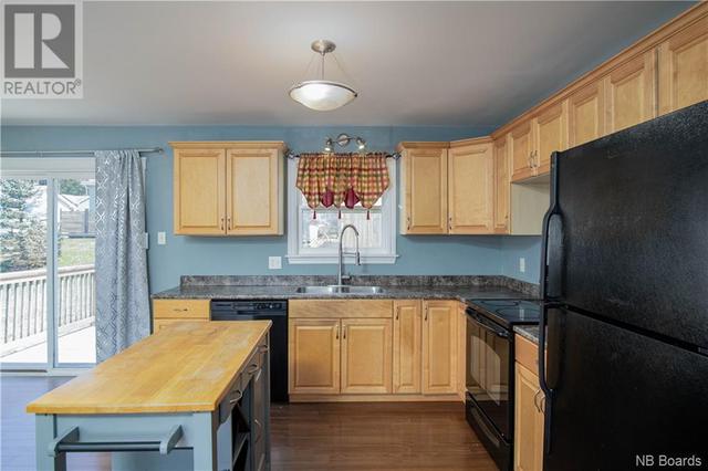 8 Hawkes Dr, House detached with 3 bedrooms, 1 bathrooms and null parking in Saint John NB | Image 12