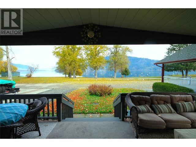 38 Lakeshore Rd, House detached with 2 bedrooms, 1 bathrooms and 5 parking in Vernon BC | Image 2