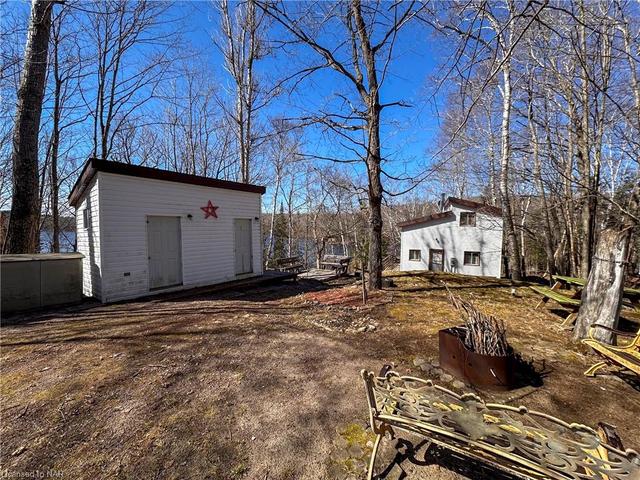 291 West Whalley Lake Rd, House detached with 2 bedrooms, 1 bathrooms and 6 parking in Magnetawan ON | Image 6