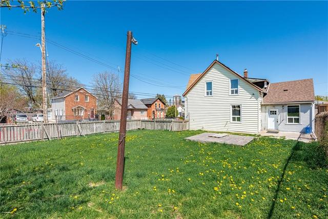 470 Ferguson Avenue N, House semidetached with 3 bedrooms, 1 bathrooms and 1 parking in Hamilton ON | Image 19