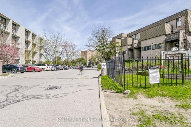 140 - 2095 Roche Ct, Townhouse with 3 bedrooms, 2 bathrooms and 1 parking in Mississauga ON | Image 20