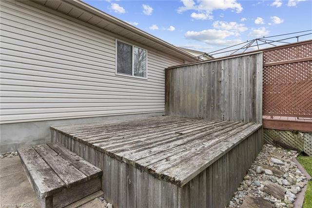 1052 Springfield Dr, House semidetached with 2 bedrooms, 1 bathrooms and 3 parking in Kingston ON | Image 19