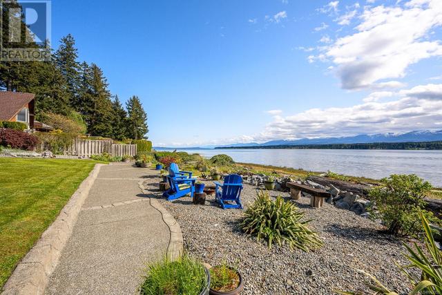 2327 Comox Ave, House detached with 5 bedrooms, 5 bathrooms and 10 parking in Comox BC | Image 84