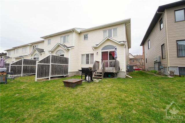 109 Calvington Ave, Townhouse with 3 bedrooms, 3 bathrooms and 3 parking in Ottawa ON | Image 27