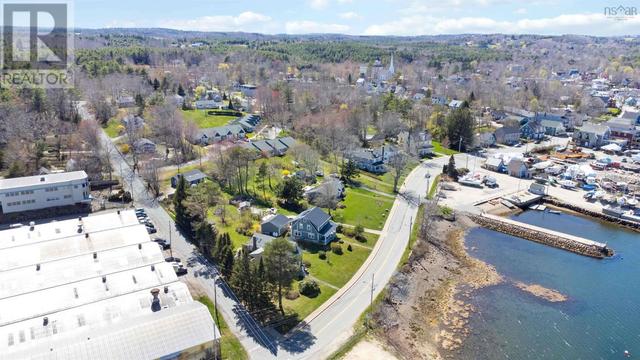 720 Main St, House detached with 3 bedrooms, 2 bathrooms and null parking in Mahone Bay NS | Image 37