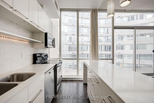 PH2104 - 220 Victoria St, Condo with 2 bedrooms, 2 bathrooms and 0 parking in Toronto ON | Image 4