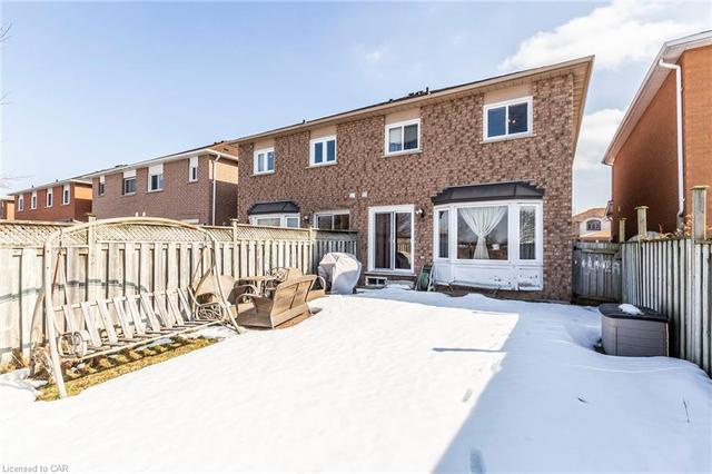 96 Stonecairn Dr, House semidetached with 3 bedrooms, 2 bathrooms and 2 parking in Cambridge ON | Image 11