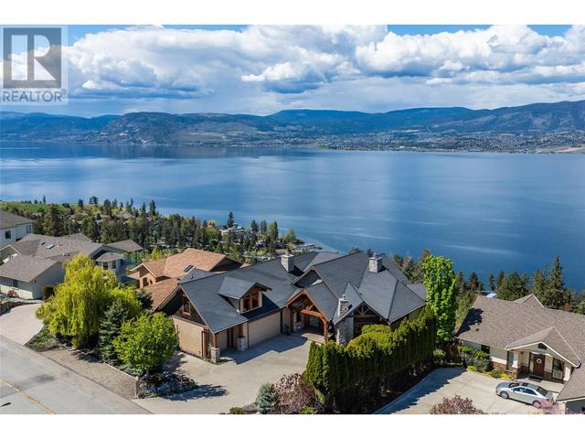 414 Okaview Rd, House detached with 6 bedrooms, 4 bathrooms and 7 parking in Kelowna BC | Image 2