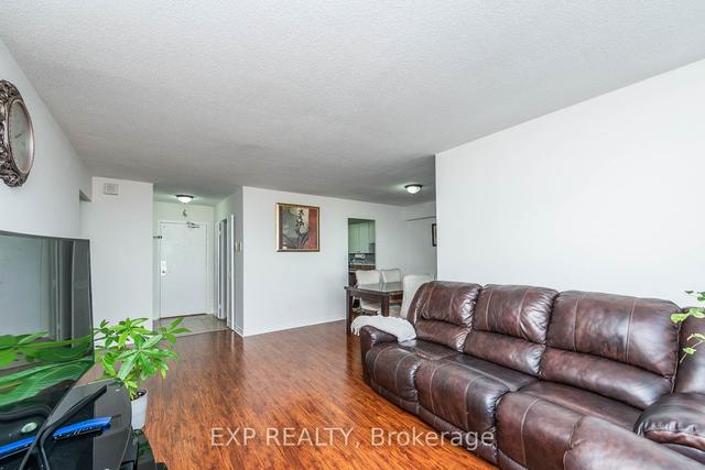 1202 - 60 Pavane Linkway, Condo with 2 bedrooms, 1 bathrooms and 1 parking in Toronto ON | Image 35