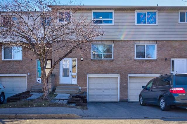 27 - 262 Kenora Ave, House attached with 3 bedrooms, 1 bathrooms and 1 parking in Hamilton ON | Image 3