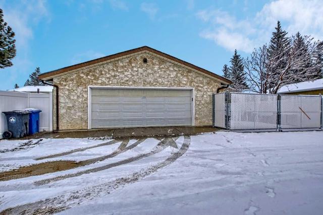 1205 Nanton Avenue, House detached with 4 bedrooms, 2 bathrooms and 4 parking in Crossfield AB | Image 36