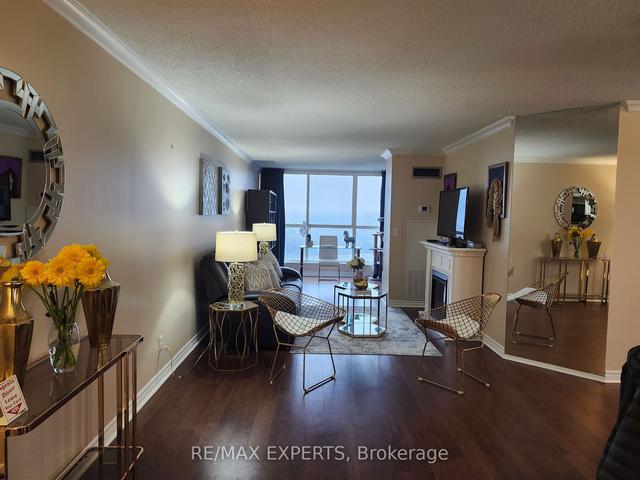 ph06 - 100 Observatory Lane, Condo with 2 bedrooms, 2 bathrooms and 1 parking in Richmond Hill ON | Image 1