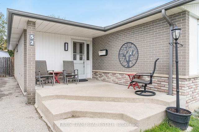 52 Sutherland Ave, House detached with 2 bedrooms, 2 bathrooms and 4 parking in Brampton ON | Image 19
