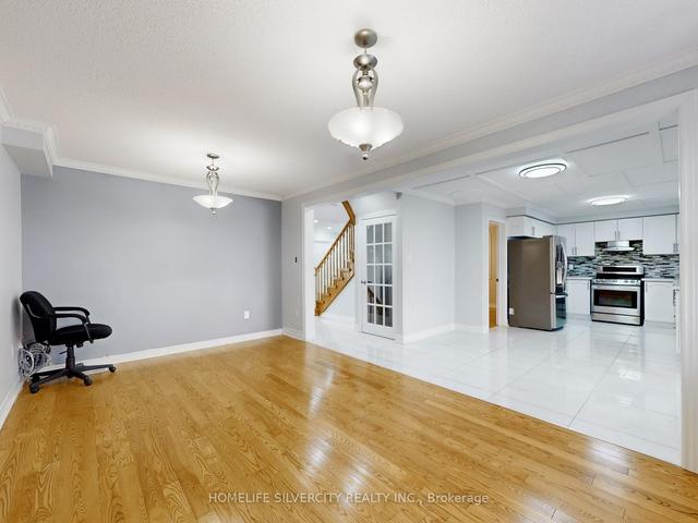 3 Lennon Trail, House detached with 4 bedrooms, 5 bathrooms and 6 parking in Brampton ON | Image 4