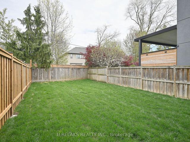 23A Maple Ave N, House semidetached with 4 bedrooms, 5 bathrooms and 4 parking in Mississauga ON | Image 31