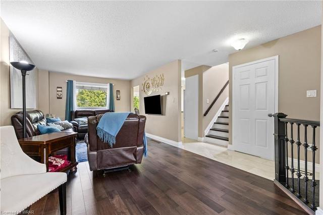 124 Crawford Cres, House detached with 4 bedrooms, 2 bathrooms and 3 parking in Cambridge ON | Image 38