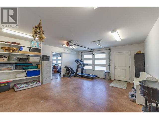 5824 Lewes Ave, House detached with 3 bedrooms, 2 bathrooms and 2 parking in Summerland BC | Image 28