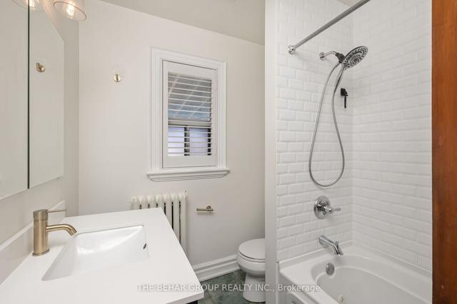 1840 Dufferin St, House detached with 3 bedrooms, 2 bathrooms and 2 parking in Toronto ON | Image 25
