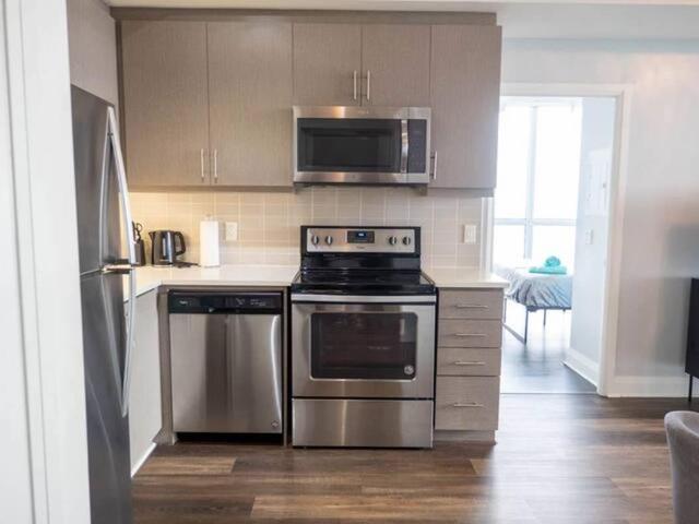 2106 - 17 Zorra St, Condo with 2 bedrooms, 2 bathrooms and 1 parking in Toronto ON | Image 15