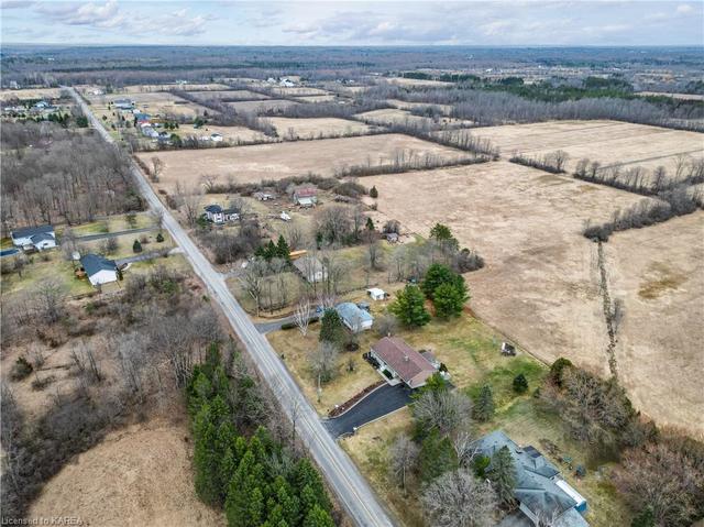 4811 Wolfe Swamp Rd Rd, House detached with 3 bedrooms, 1 bathrooms and 8 parking in South Frontenac ON | Image 42