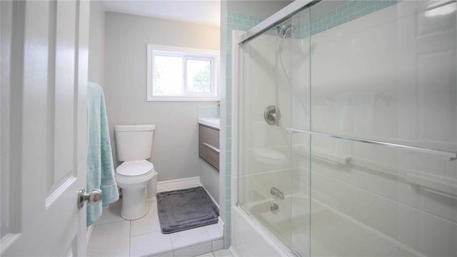 149 Young St, House detached with 2 bedrooms, 2 bathrooms and 2 parking in Welland ON | Image 11
