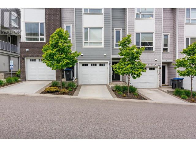 19 - 13098 Shoreline Way, House attached with 2 bedrooms, 2 bathrooms and 3 parking in Lake Country BC | Image 2