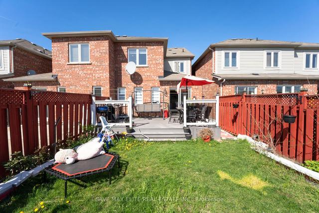 32 Charcoal Way, House attached with 3 bedrooms, 4 bathrooms and 3 parking in Brampton ON | Image 27