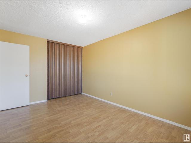 5 Willowdale Pl Nw, House attached with 3 bedrooms, 1 bathrooms and 2 parking in Edmonton AB | Image 31