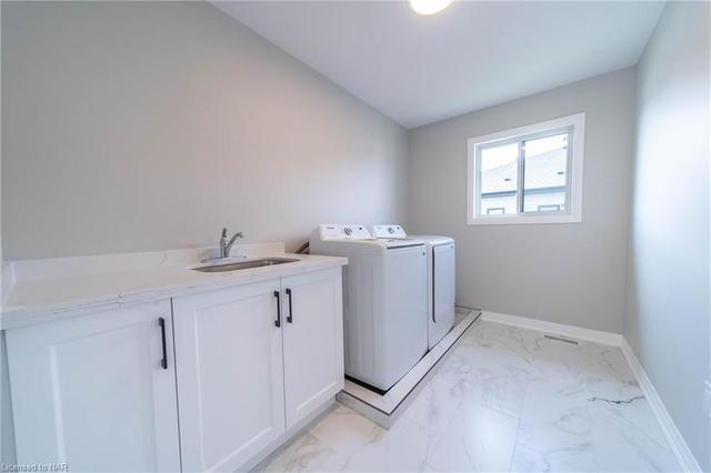 1 Alicia Cres, House detached with 5 bedrooms, 2 bathrooms and 4 parking in Thorold ON | Image 21
