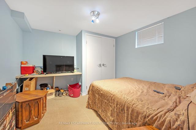 29 Clarendon Ave, House detached with 3 bedrooms, 2 bathrooms and 4 parking in Hamilton ON | Image 8