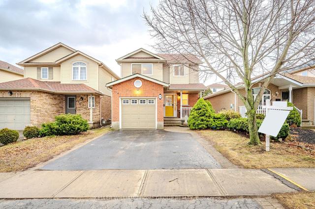 105 Doyle Dr, House detached with 3 bedrooms, 3 bathrooms and 3 parking in Guelph ON | Image 3
