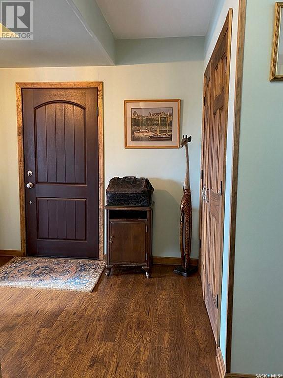 2015 1st St N, House detached with 2 bedrooms, 3 bathrooms and null parking in Rockglen SK | Image 2