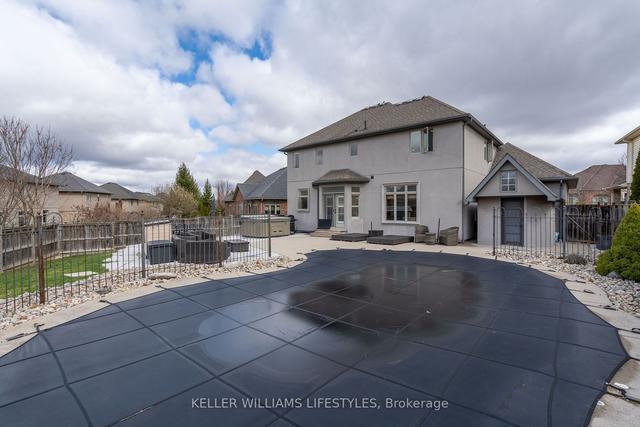 1729 Tigerlily Rd, House detached with 4 bedrooms, 5 bathrooms and 6 parking in London ON | Image 27