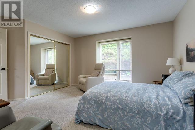 2226 Golf Course Dr, House attached with 2 bedrooms, 2 bathrooms and 2 parking in West Kelowna BC | Image 25