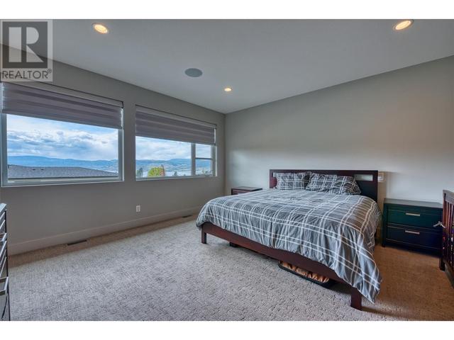 280 Quilchena Dr, House detached with 6 bedrooms, 3 bathrooms and 3 parking in Kelowna BC | Image 38