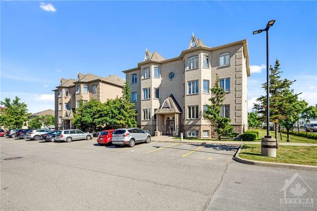 1 - 50 Briargate Private, Condo with 2 bedrooms, 2 bathrooms and 1 parking in Ottawa ON | Image 1