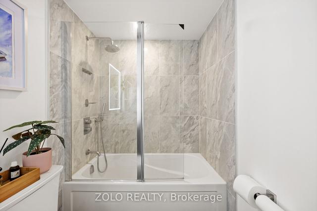 2206 - 55 Elm Dr W, Condo with 1 bedrooms, 1 bathrooms and 1 parking in Mississauga ON | Image 2