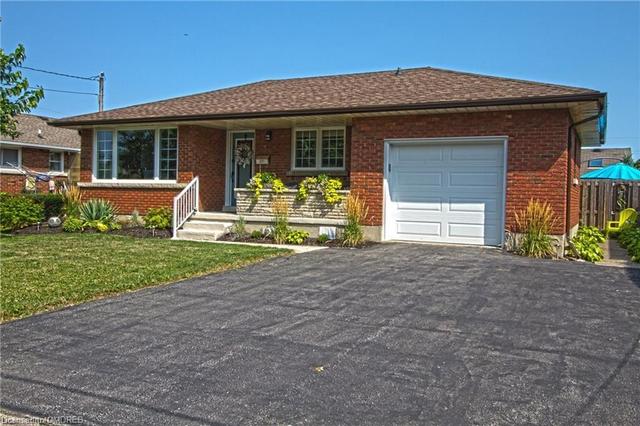 3 Dunraven Ave, House detached with 4 bedrooms, 2 bathrooms and 5 parking in St. Catharines ON | Image 12