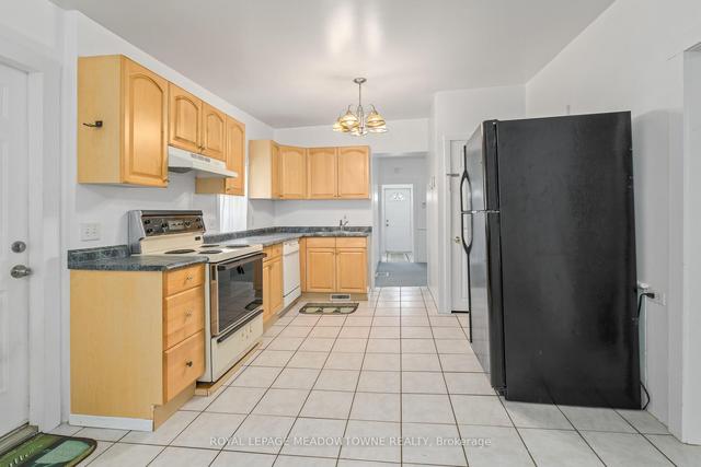 84 Wellington St E, House detached with 3 bedrooms, 1 bathrooms and 2 parking in Brampton ON | Image 28
