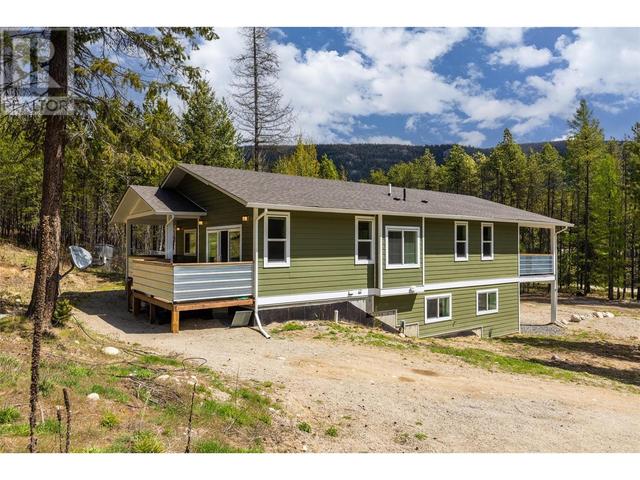 4820 33 Hwy, House detached with 5 bedrooms, 2 bathrooms and 6 parking in Kootenay Boundary E BC | Image 73