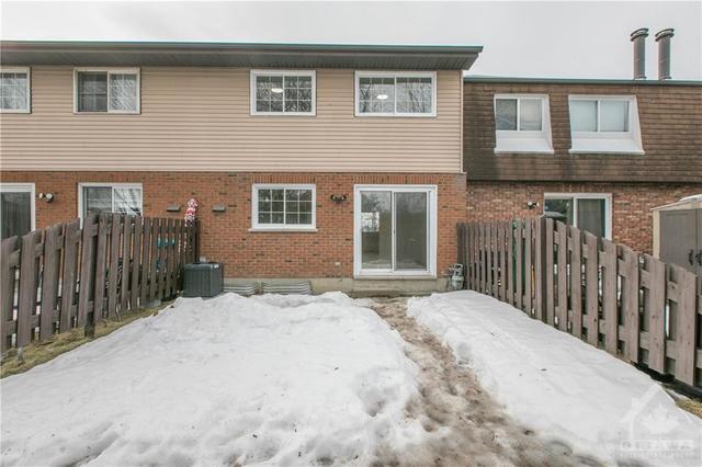 5 - 1661 Heron Rd, Townhouse with 3 bedrooms, 2 bathrooms and 1 parking in Ottawa ON | Image 26