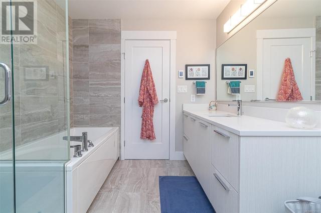 Large 4 piece deluxe ensuite with show, bath and heated floor | Image 34