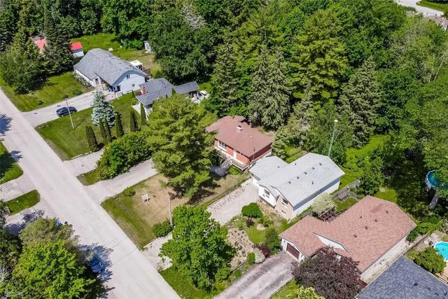 678 Trinity St, House detached with 3 bedrooms, 1 bathrooms and 6 parking in Innisfil ON | Image 28