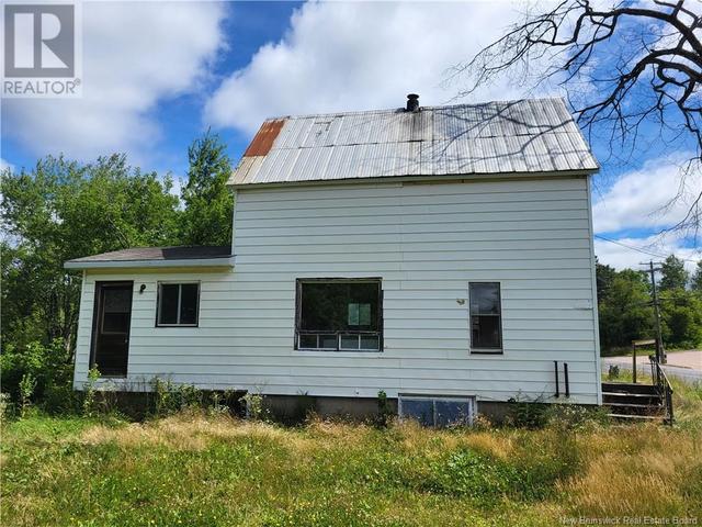 174 Main Street St, House detached with 2 bedrooms, 1 bathrooms and null parking in Chipman NB | Image 3