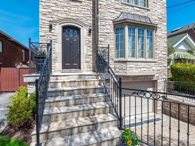 176 Joicey Blvd, House detached with 4 bedrooms, 4 bathrooms and 4 parking in Toronto ON | Image 23