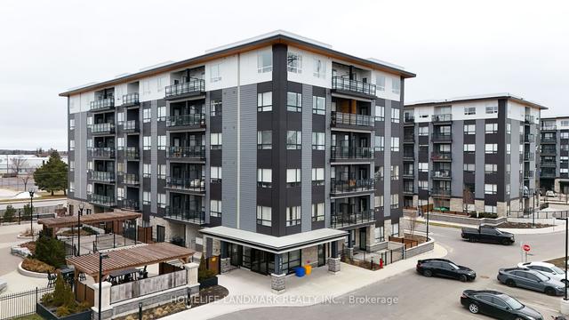 102 - 247 Northfield Drive E, Condo with 1 bedrooms, 1 bathrooms and 1 parking in Waterloo ON | Image 1