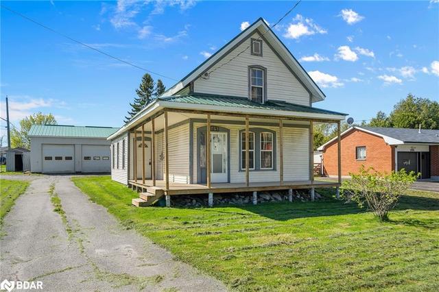 164 King St E, House detached with 3 bedrooms, 2 bathrooms and 6 parking in Cramahe ON | Image 1
